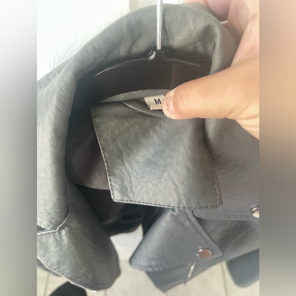 Grey leather jacket - Picture 5 of 5